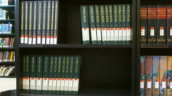 Capa de World Book Encyclopedia