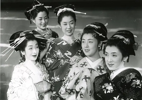 Portada de Utamaro y sus cinco mujeres