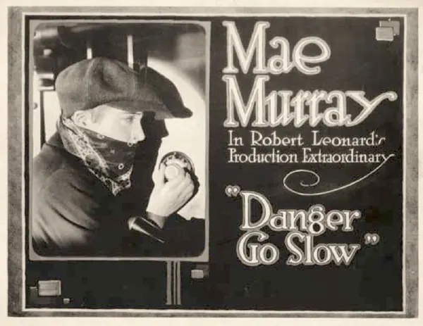 Portada de Danger, Go Slow