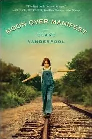 Capa de Moon Over Manifest