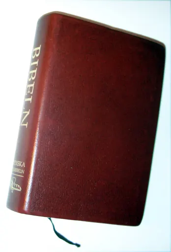 Portada de Svenska Folkbibeln